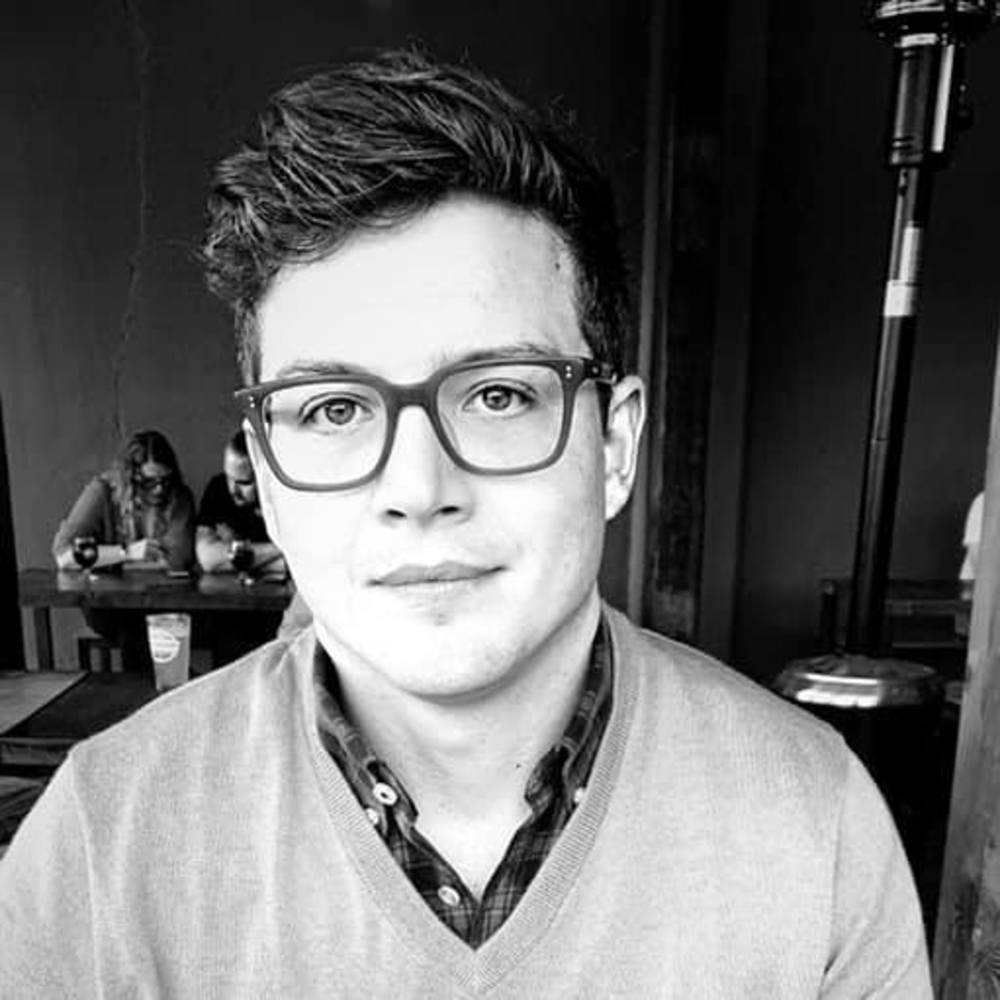 Meet your Posher, Logan